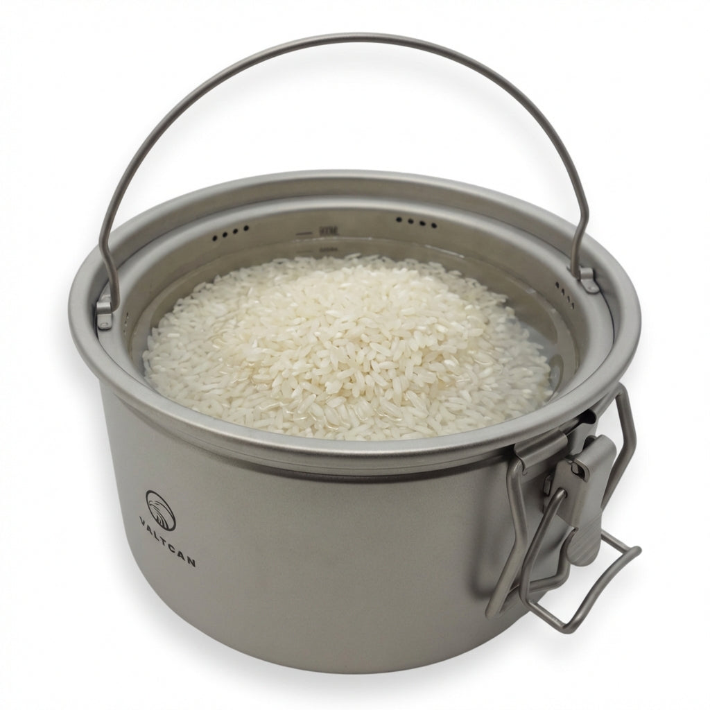Titanium Rice Cooker 2000ml Perfect Rice Over Any Flame · 605g