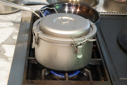 Valtcan 3200ml Titanium Rice Cooker Pot Home and Camping Backpacking Bento Lunch Box with locking Lid for Rapid Easy Rice Making 867g