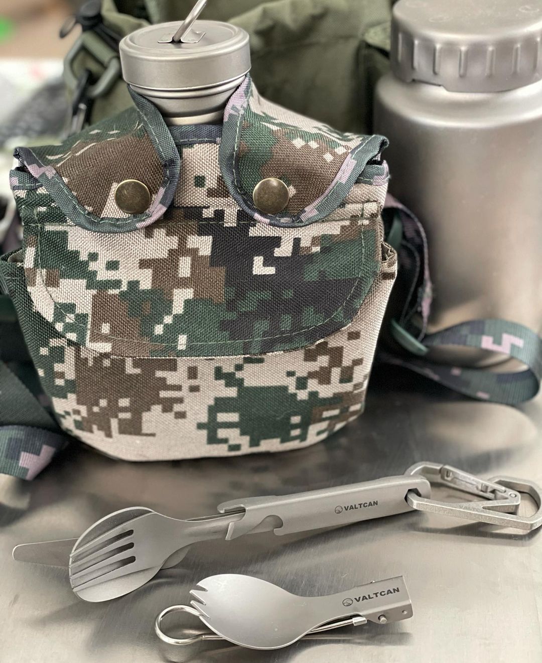 Valtcan Titanium Canteen Military Bottle with Carry Case 1100ml 37oz Capacity