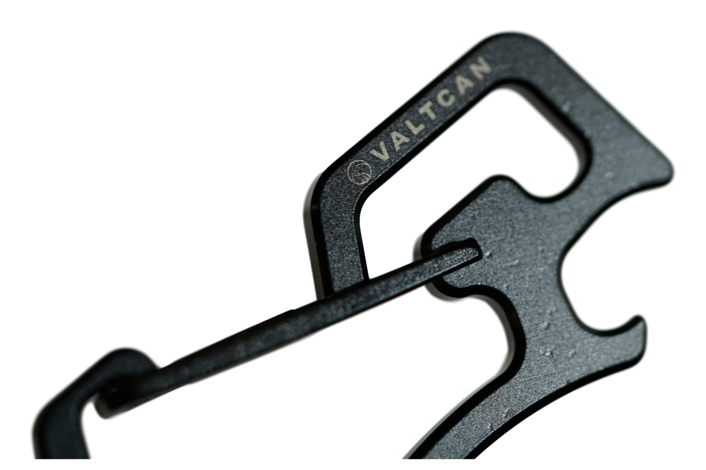 Valtcan Titan-Karabiner mit Flaschenöffner, Space Black, 14 g 